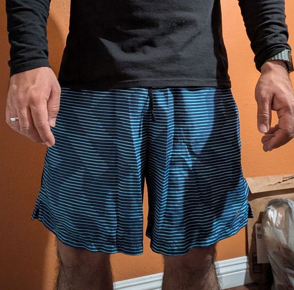 Nike Men's Blue Striped Athletic Shorts